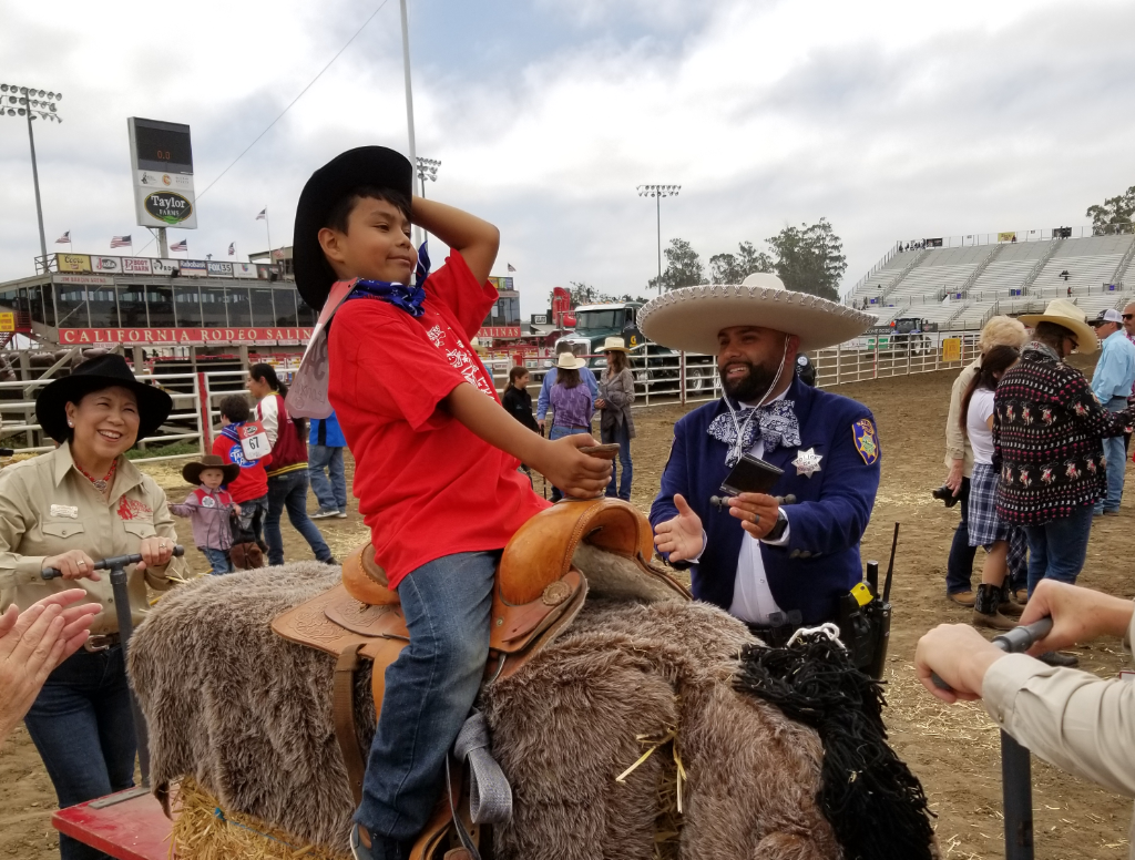 El mundo elegante del charro deals